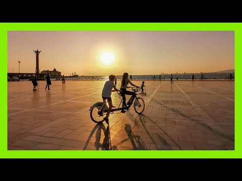 IZMIR caminha pela estação Alsancak até a Praça Cumhuriyet (e cais Konak) - em Konak İzmir, Turquia [4K ASMR]