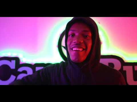 AY01 ft. Robin Knightz - Bands Up