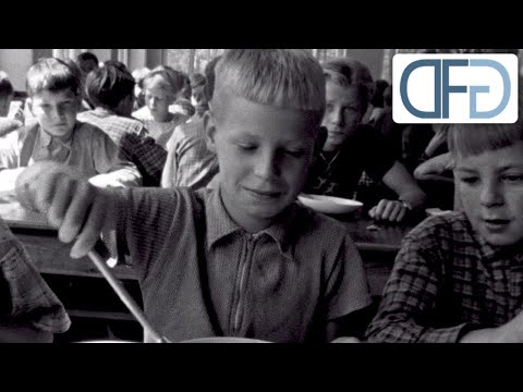 Schulferien im DDR Ferienlager - Erholung, Spiel und Sport im Pionierlager M. I. Kalinin (1967)