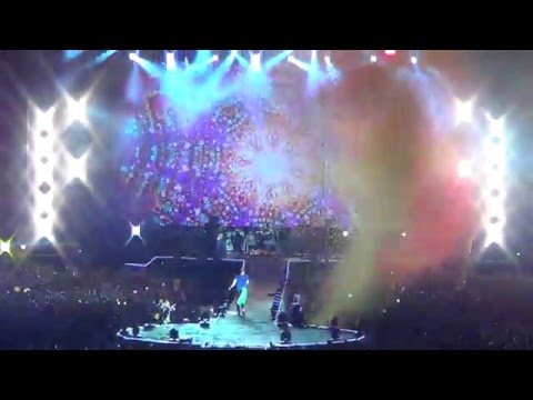 Coldplay - Hymn For The Weekend (São Paulo, Brasil - 07/04/2016)