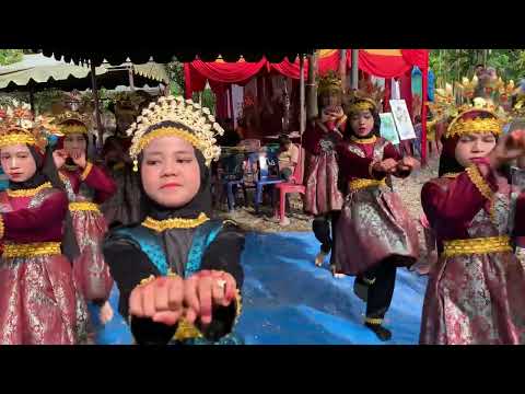 Tarian bungong jantong hate di tampil di tangkeh dari sanggar biejeh jempa