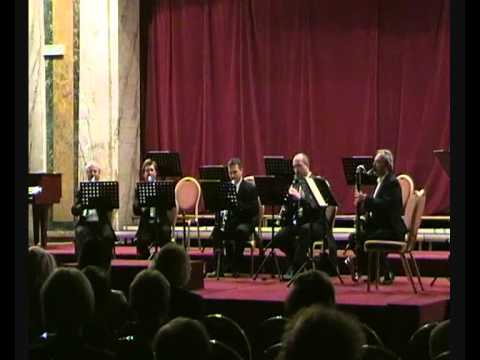 Jaroslav Ježek - Bugatti Step for five Clarinets