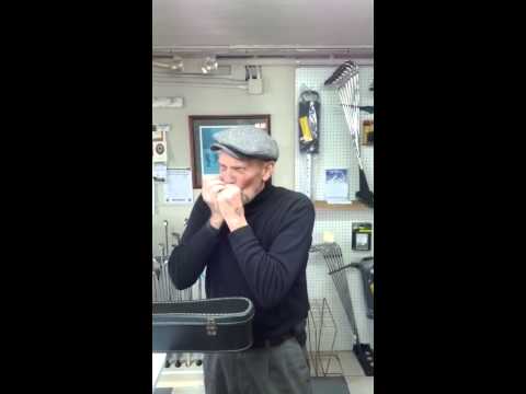 Old time  harmonica Blues in Knoxville golf sop