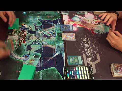 YUGIOH! Sky Striker vs. Mekk knight Trickstar Striker G1