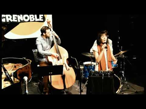 BECAUSE The Beatles cover live by Cécile Andrée