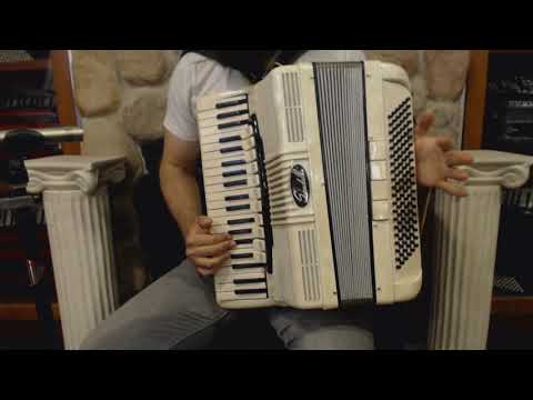 3745 - Cream Scandalli Piano Accordion LMMH 41 120 $1199