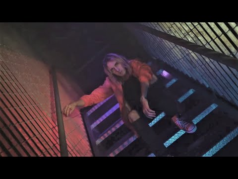 Vinife - Beat Me (Official Music Video)