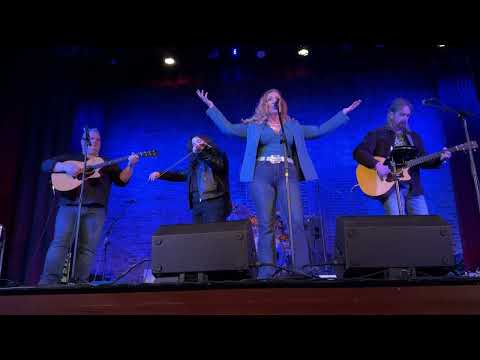 “Carolina Rain”  Lee Newton opening for Gene Watson