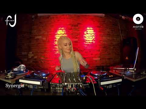 DJ Synergia в эфире U-Night Chill