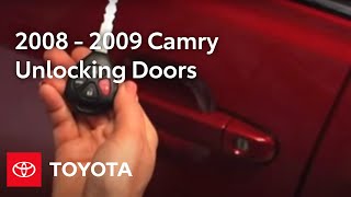 2008 - 2009 Camry How-To: Regular Key with Remote - Unlocking Doors | Toyota