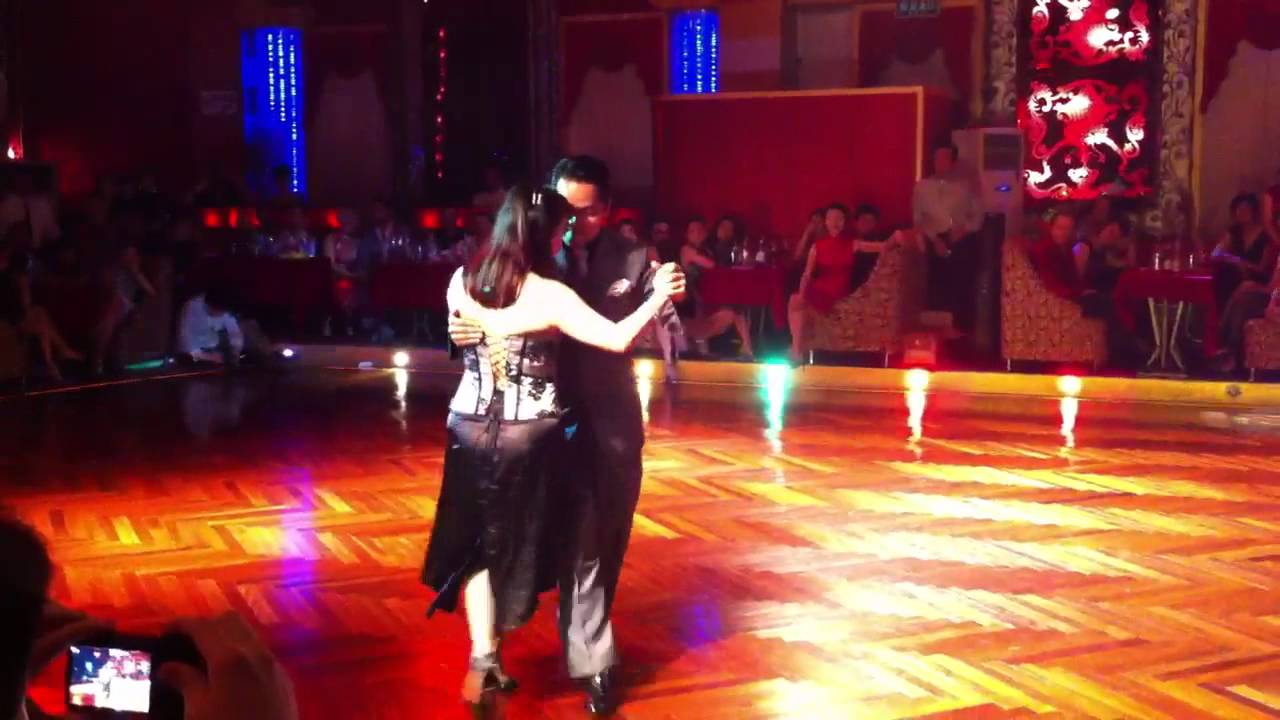 2012 Shanghai tango fest - Gennysan Alcartara y Lily Tan 1/2