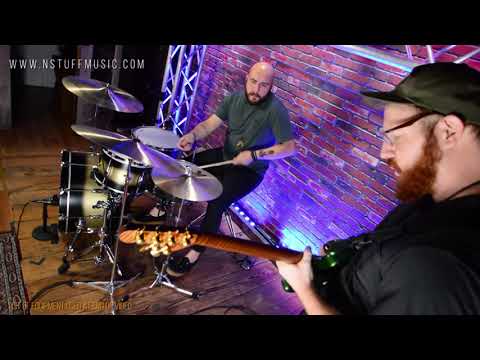 Gretsch Broadkaster Heritage Build - Satin Black Gold Duco