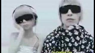 capsule Flash Back CM