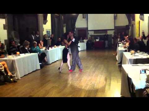  Daniel Nacucchio  and  Cristina Sosa  are  dancing  to  the  tango  "  Nido Gaucho  "
