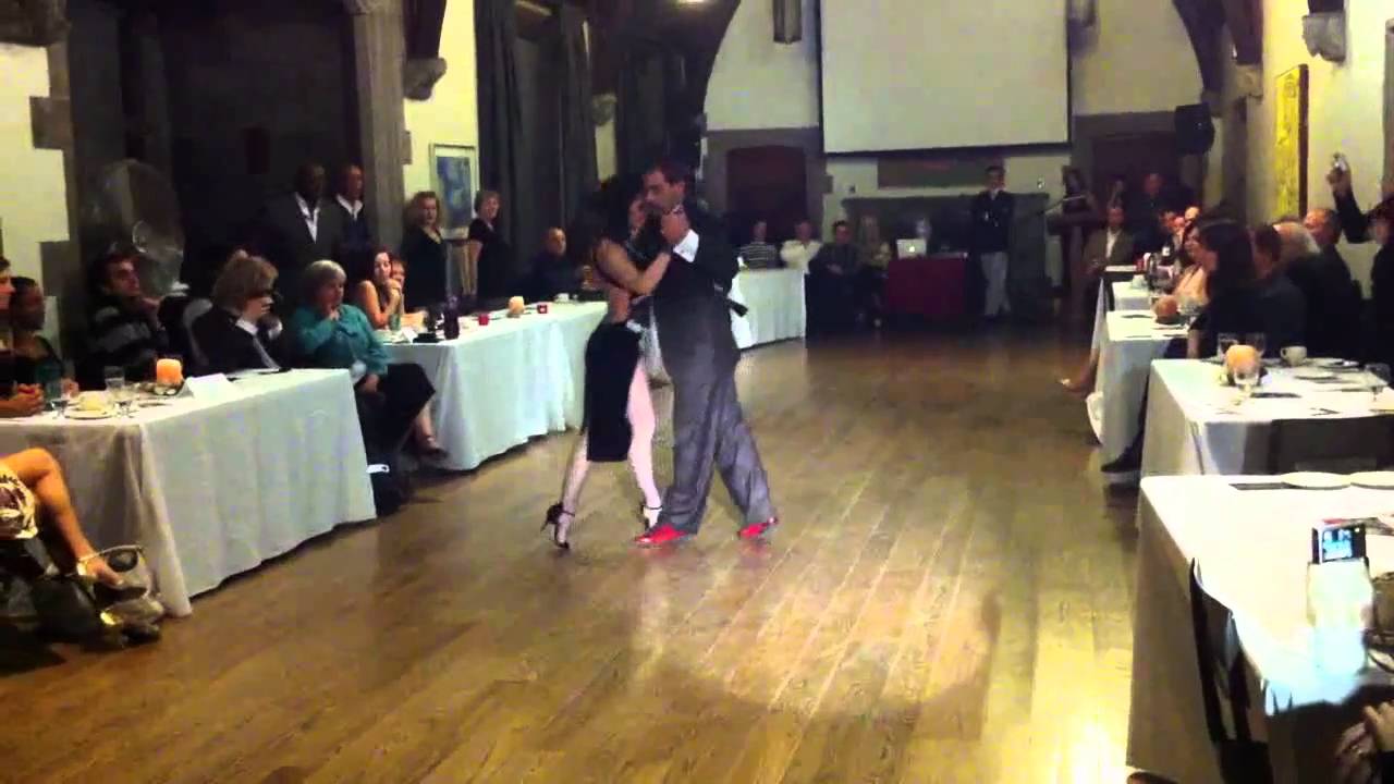 Daniel Nacucchio & Cristina Sosa @ El Congreso 2010 Friday Tango 2.avi