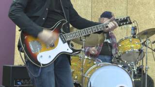 Video thumbnail for From the Archives: Eastwood SIDEJACK DLX Mosrite style Guitar DEMO - Lance Keltner by Eastwood Guitars