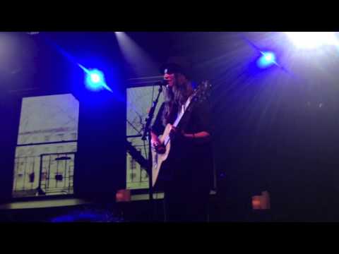 Sara Bareilles sings a little Taylor Swift at the Highline Ballroom NYC 05-23-13