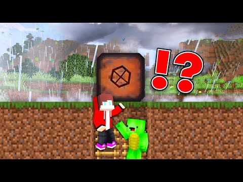EPIC TORNADO vs Bunker Mikey and JJ in Minecraft !? (Maizen)