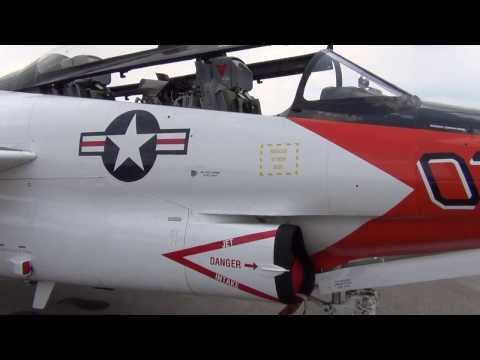 North American T-2 Buckeye - Dayton Air Show June 22 -2013  -  Museos Militares