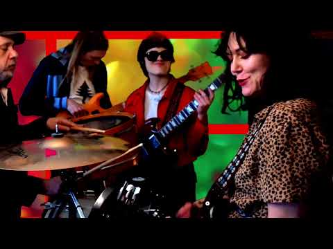 Lilly Hiatt - "Hidden Day" [Official Music Video]