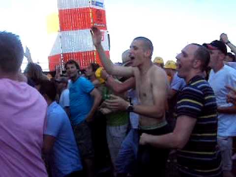 Feesten / Beuken tijdens Rowwen Hèze op Concert at Sea 2010