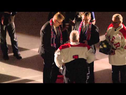 Seppo "Pappa" Lindströmin ja Urpo "Upi" Ylösen paidan jäädytykset 20.9.2014