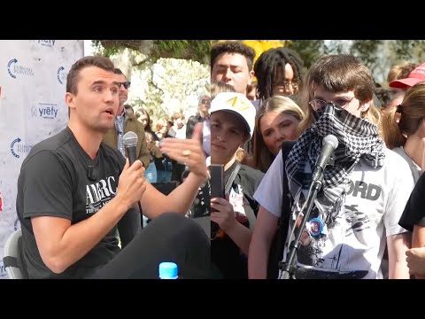 Maskierter „Cracker“ wird fast ohnmächtig, als er wegen radikalen Rassismus auffliegt