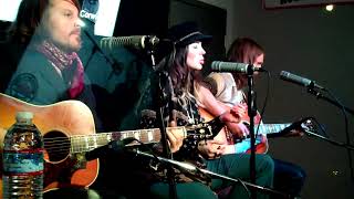 Dorothy - Pretty When You&#39;re High (acoustic radio performance)