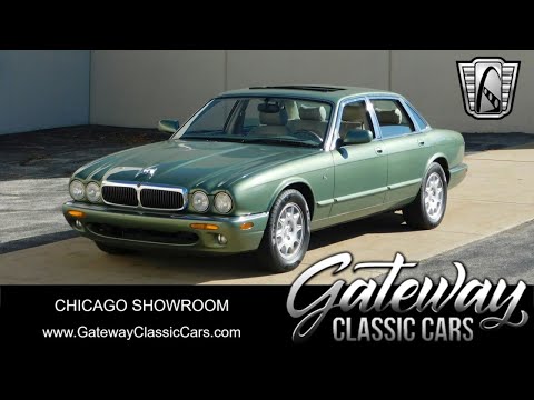 1999 Jaguar XJ8 (CC-1933129) for sale in O'Fallon, Illinois