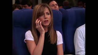 Phoebe.. something is wrong with the left phalange !! 😂