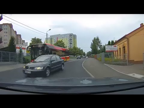 Paseratti wyprzedza autobus