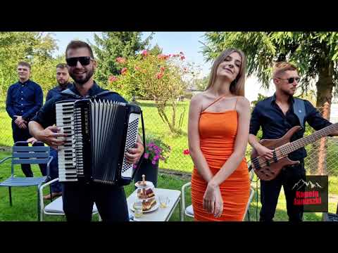 Wykupiny Panny Młodej 👰‍♀️ Przyśpiewki pod domem na wesoło 🔥😍 WESELE 2023 🤩