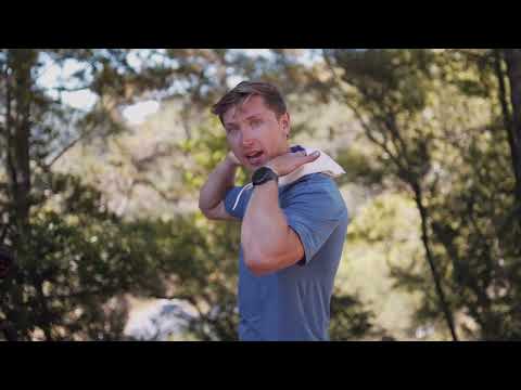 How to wear the East Peak Ice Bandana