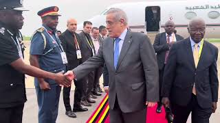 Représentant le président de la République, le Premier ministre arrive à Kampala pour participer aux Sommets du MNA et du Groupe des 77 +Chine