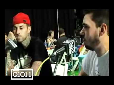 Travis Barker and DJ AM with Kevin Manno at the 2008 VMAs