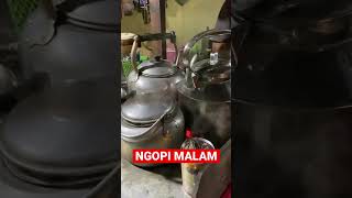 Download lagu Ngopi Angkringan #angkringan #yogyakarta #angkringanjogja #tugujogja mp3 Download lagu Ngopi Angkringan #angkringan #yogyakarta #angkringanjogja #tugujogja mp3