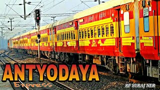 preview picture of video '22922: Gorakhpur:Bandra Terminous (Antyodaya Express)LDH WDM3A'