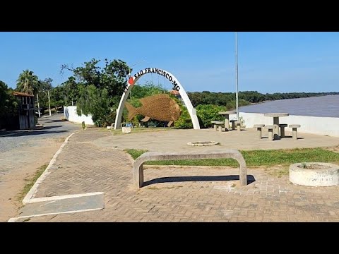 TURISMO: a cidade de São Francisco-MG às margens do Rio São Francisco