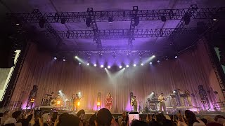 Download lagu Raisa - Tak Berharap Lagi (Live at Ambivert Tour in Surabaya) mp3