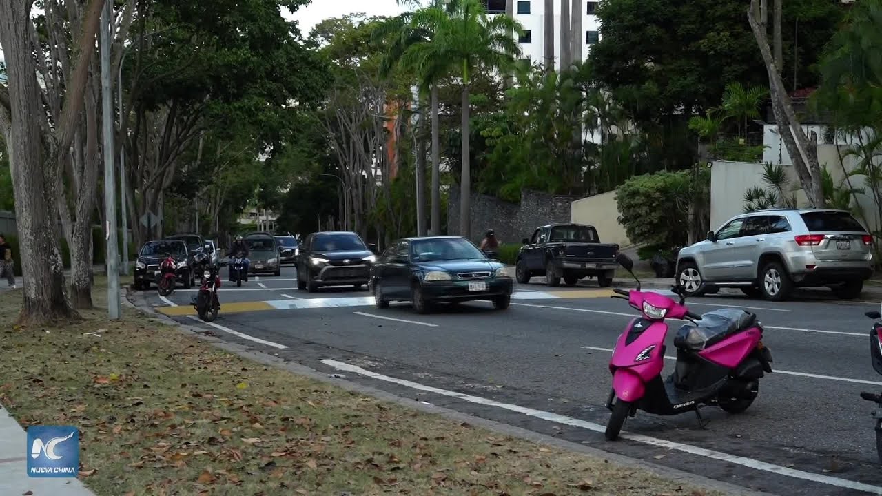 Venezuela decide iniciar "proceso exploratorio" diplomático con EEUU, informa canciller Gil