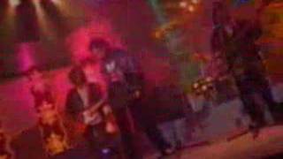 Download lagu Fahrenheit^^Kasih Orang Muda.. mp3