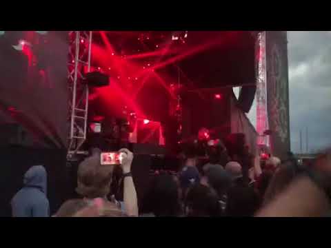 Illenium and Kill the Noise performs Don’t Give Up On Me performance