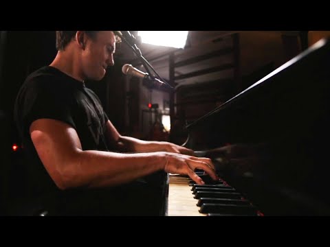Boogie-Woogie Piano: "Mess Around" - Henri Herbert Live