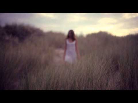 Roni Iron feat Liliane Siba - Je Marche Vers Le Soleil  (Radio Edit)Coming soon..