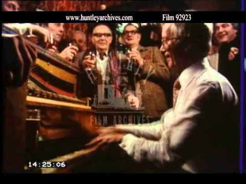 Maybe it's because I'm a Londoner.  Archive film 92923