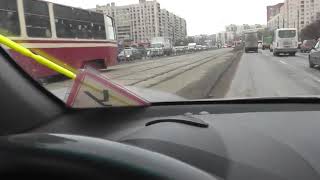 Управление Автомобилем и просмотры по зеркалам.