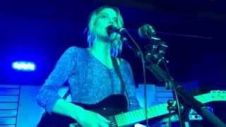 Download lagu Turn To Dust - Wolf Alice live in Toronto mp3