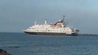preview picture of video 'Lake Superior Houghton Breakers MV Clelia II'