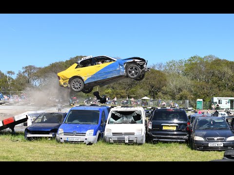 Angmering Oval Raceway car jumping championships