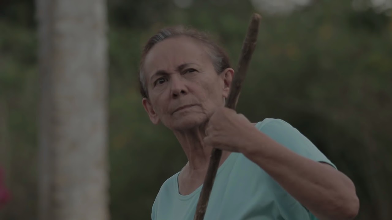 Filme "Olhos de Botão" (2015, Marlom Meirelles)